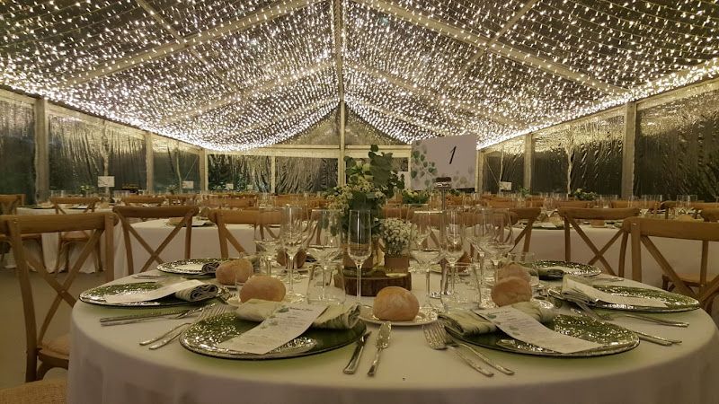 Negocio Catering A Mesa Puesta